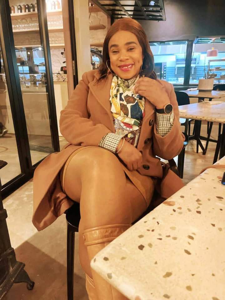 Sarah a Sugar Mummy from Nyali Seeking a Younger Man to Experience Real Love